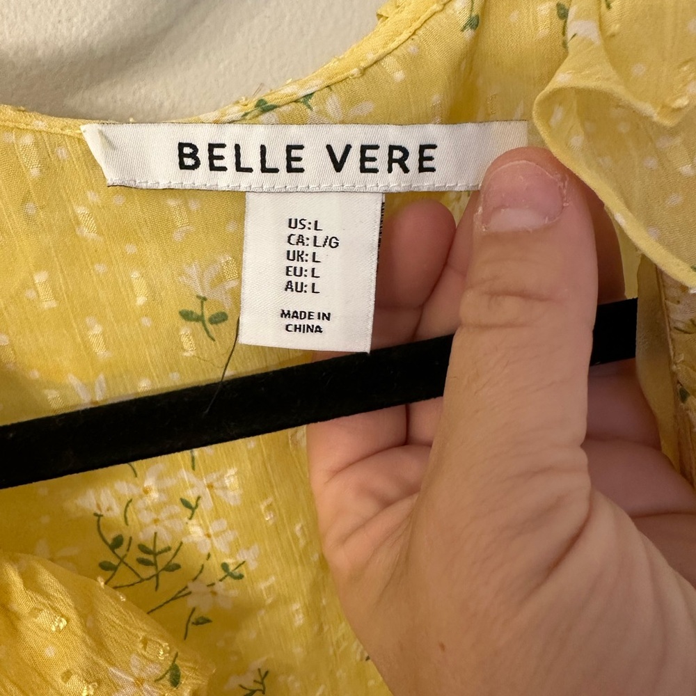Elegant Yellow Floral Ruffle Blouse - Picture 3 of 5